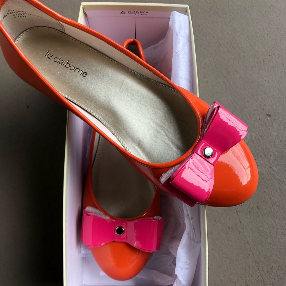 Liz Claiborne ballerina/flat shoes!! Women’s 6.5